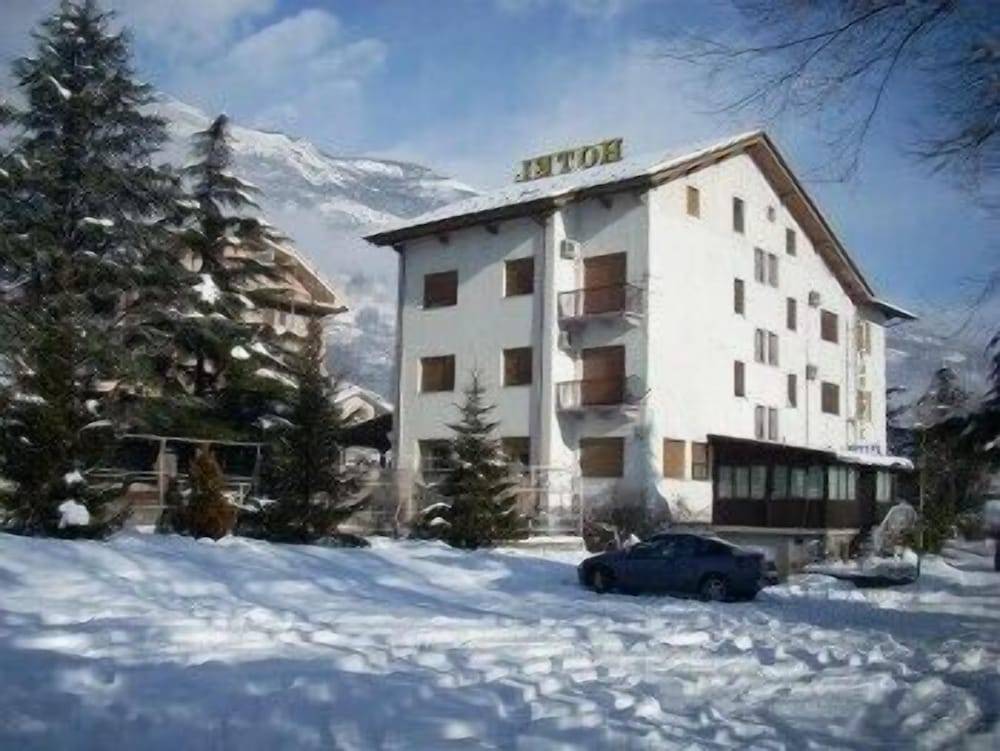 Dujany 1