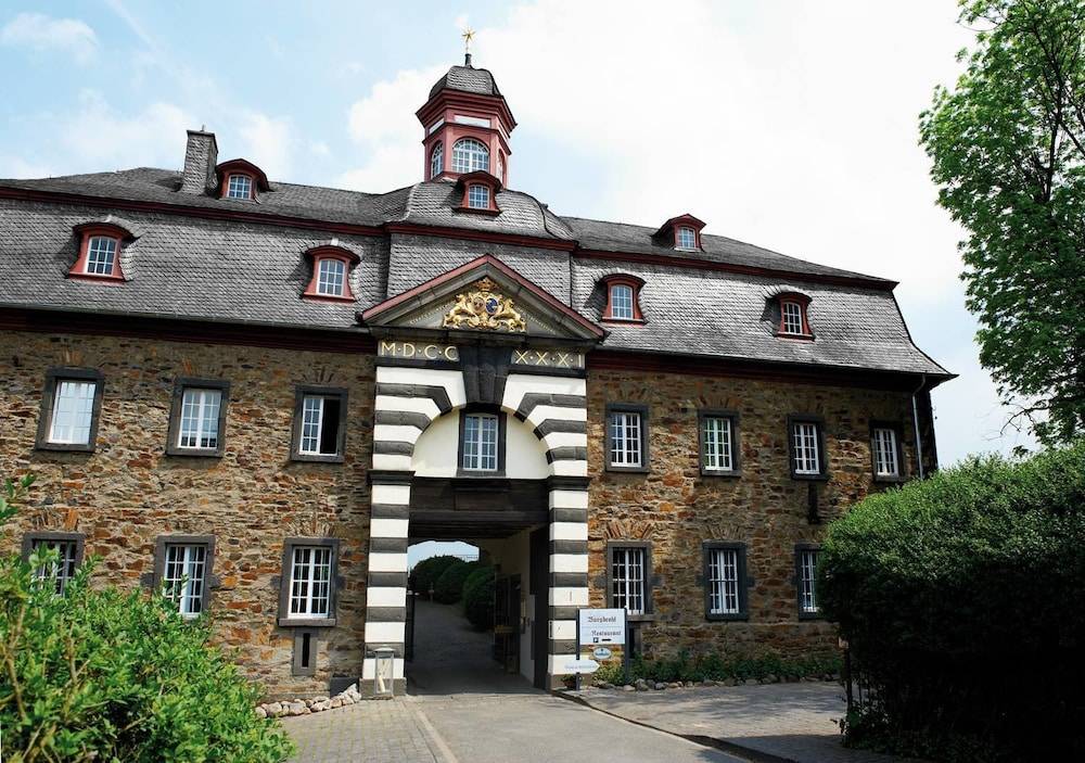 Schloss Hotel Burgbrohl 1