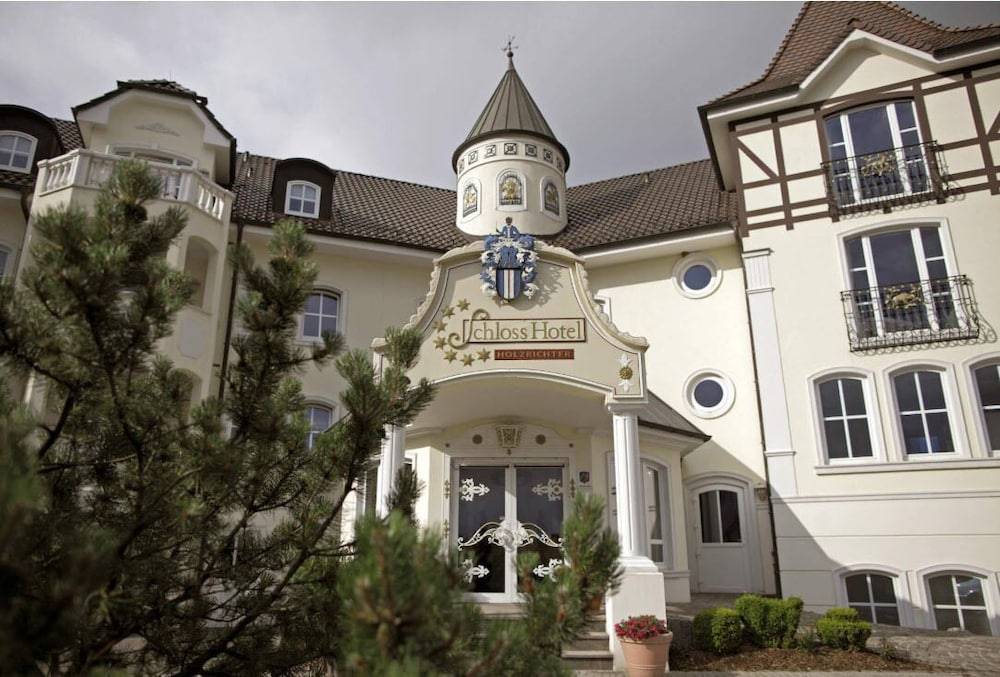 Schloss Hotel Holzrichter 1