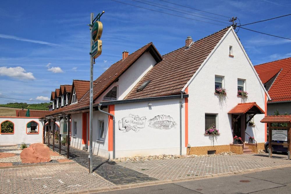 Zur Rotenfelsstube 1