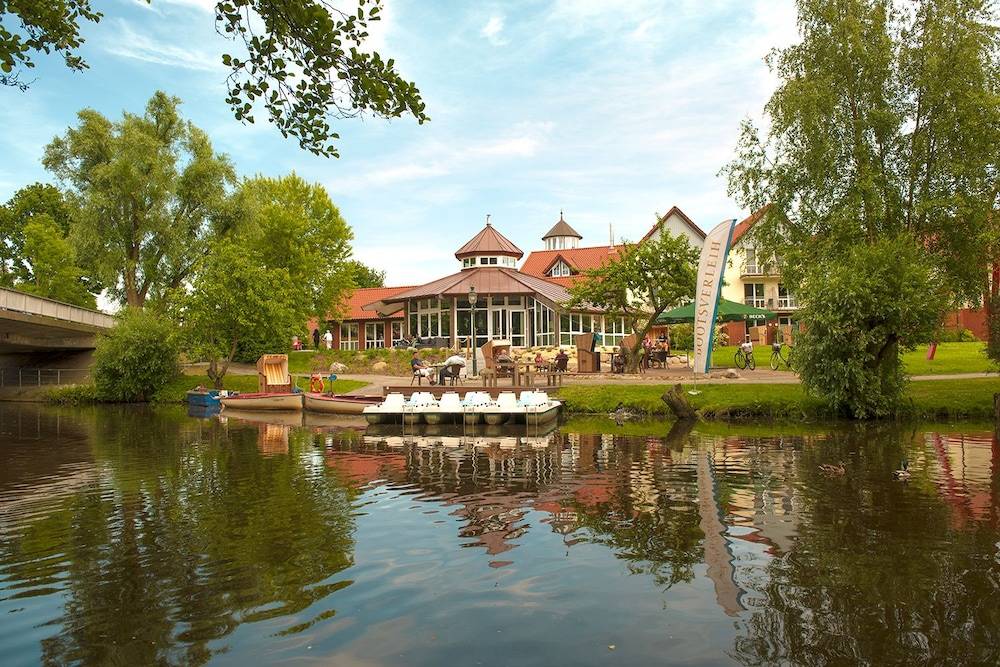 Hotel Am Medemufer 1