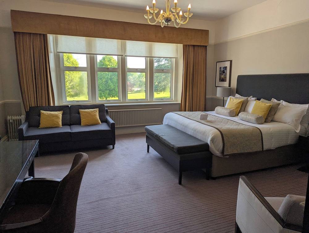 Hartsfield Manor 1