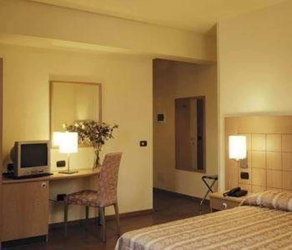 Hotel Bellavista Valmadrera 2