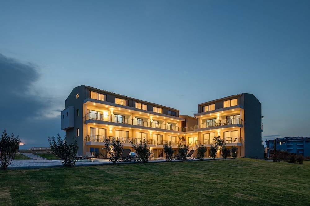 Aetherion Studios & Suites 1