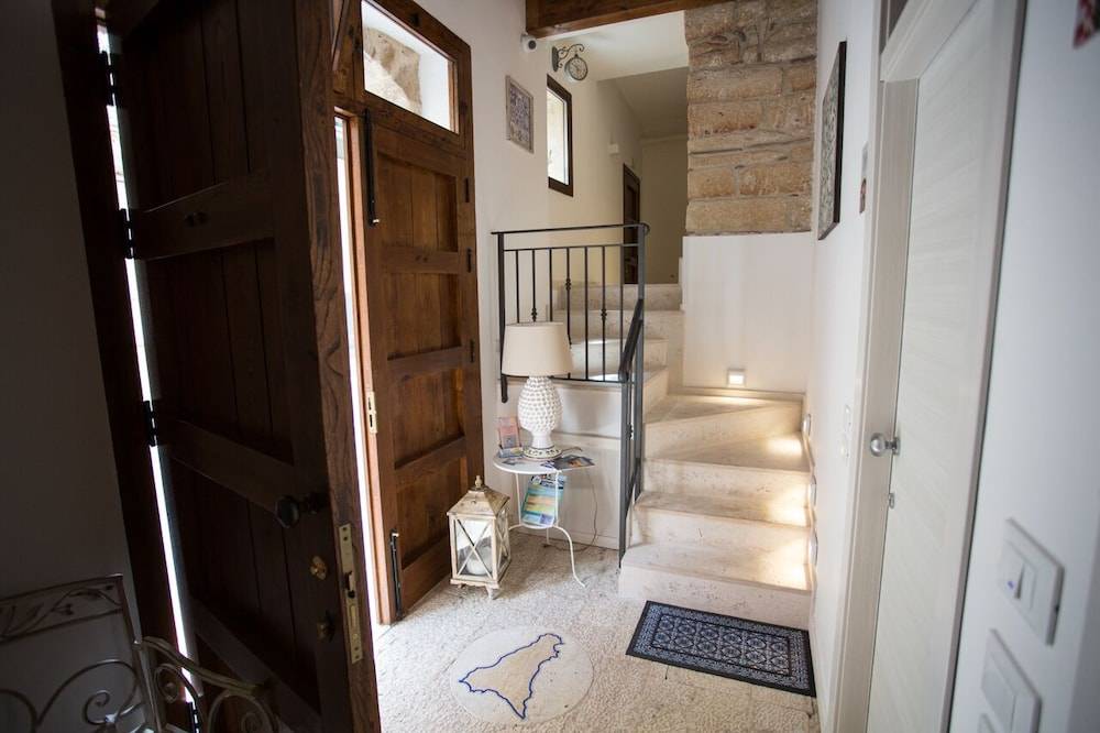 B&B Cinisi Vacanze 2.0 1