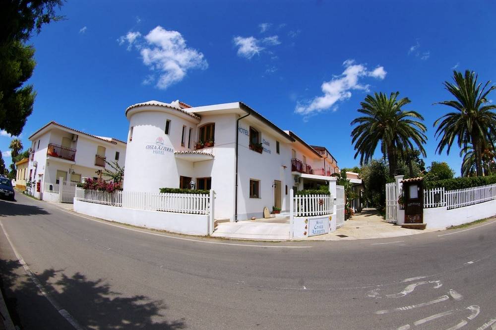 Hotel Residence Costa Azzurra - Panoramic Swimming Pool and Free Parking 1