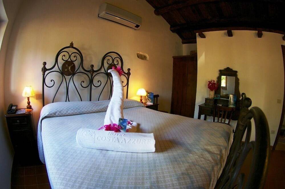 Hotel Residence Costa Azzurra - Panoramic Swimming Pool and Free Parking 2