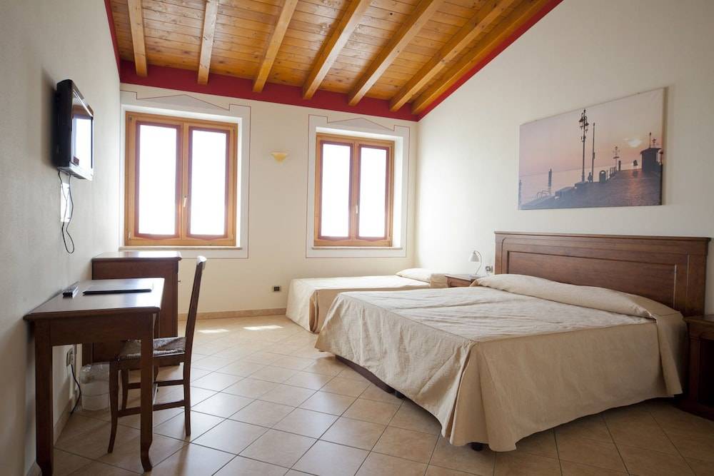 Relais Corte Pontigliardo 2