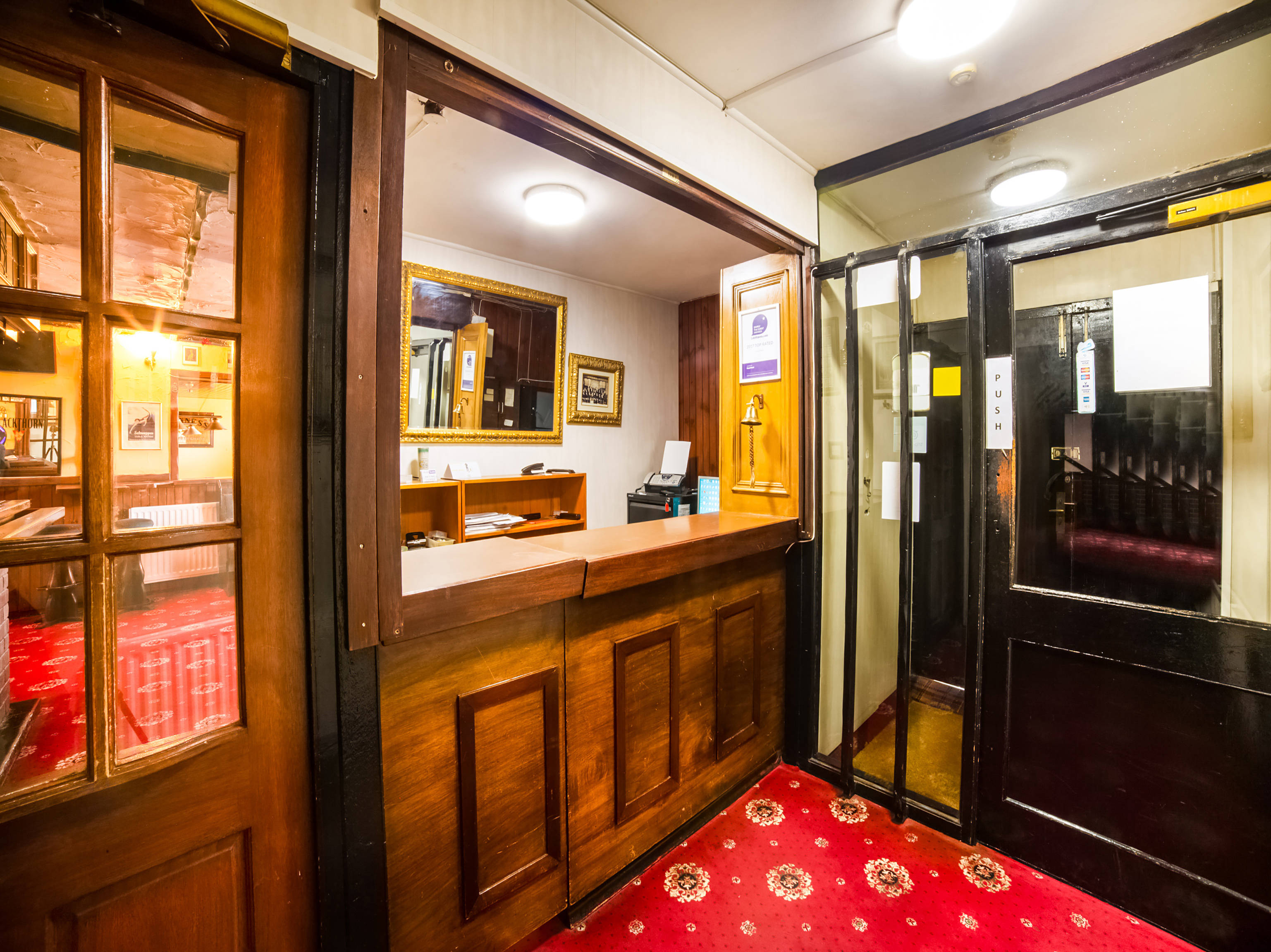 Royal Hotel 1