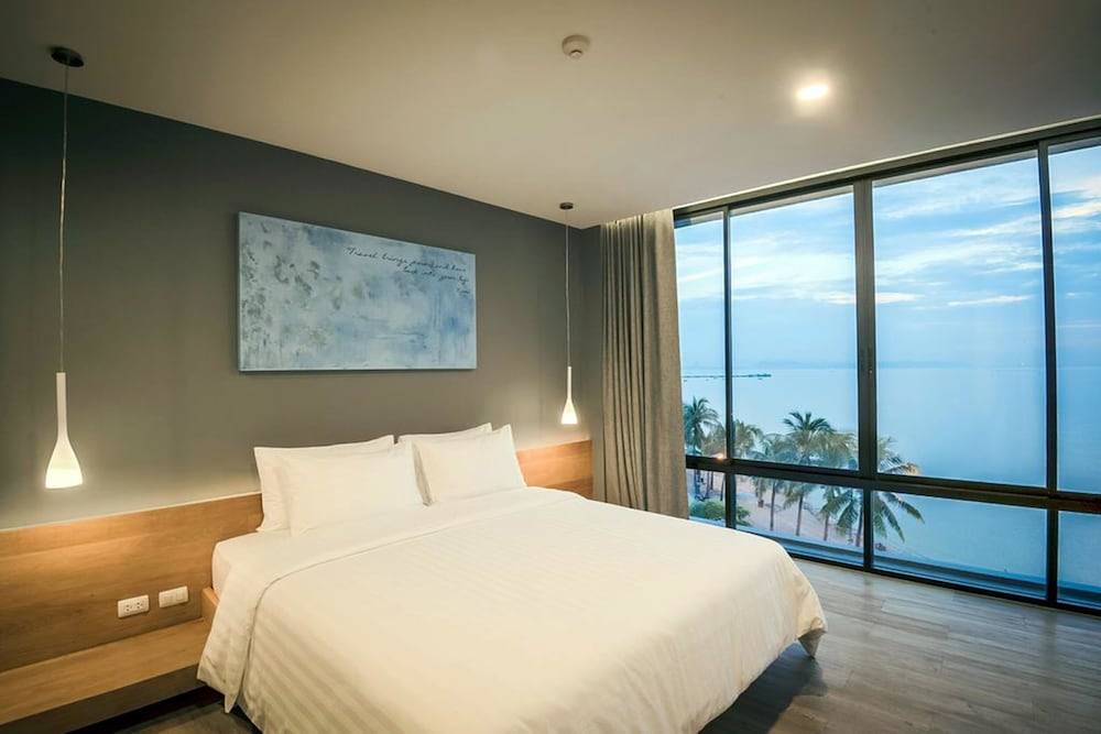 Kalm Bangsaen Hotel 1