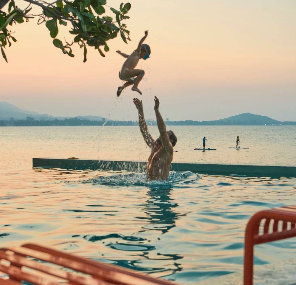 Escape Beach Resort - New Look & Improved 1