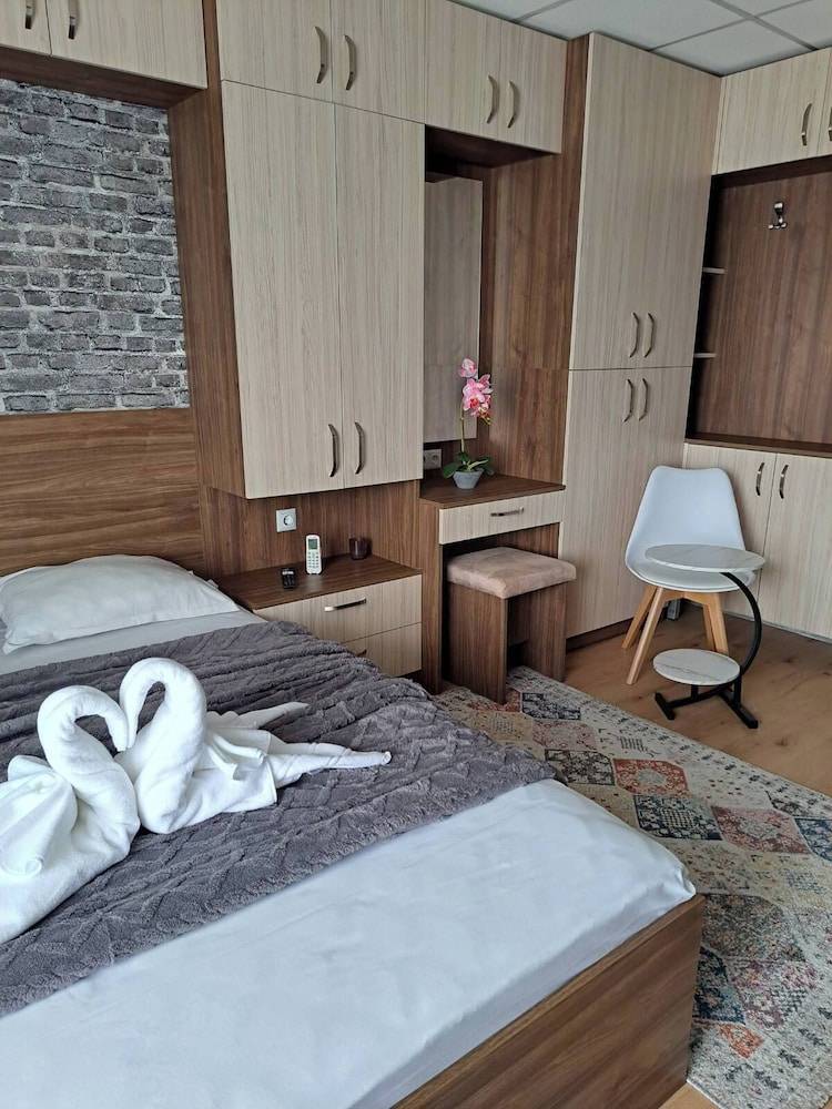 Hotel City 1