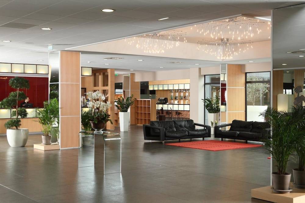 Residhome Suites Paris Sénart 1