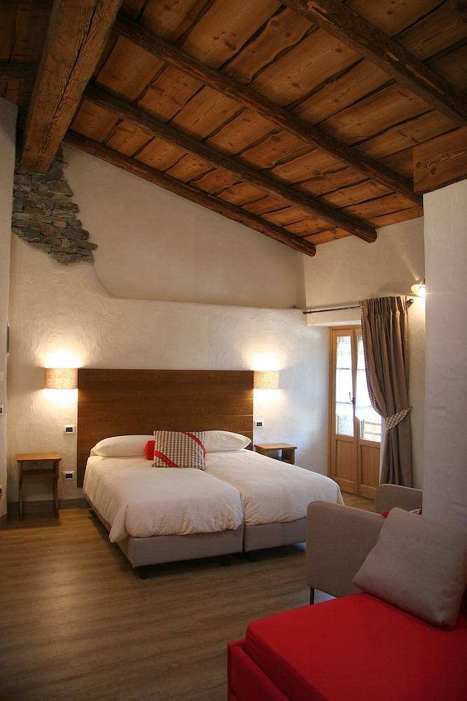 Ostello del Castello Tirano 1