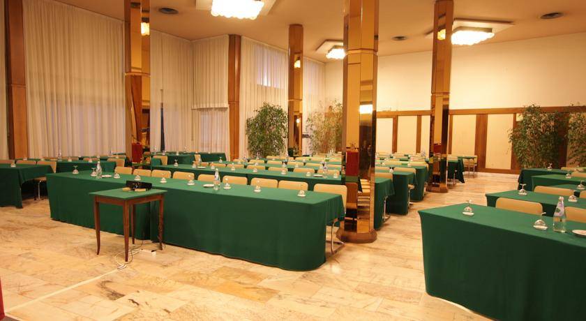 Grand Hotel Golf 1
