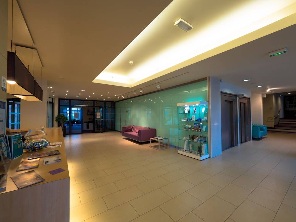 Hotel du Casino 2