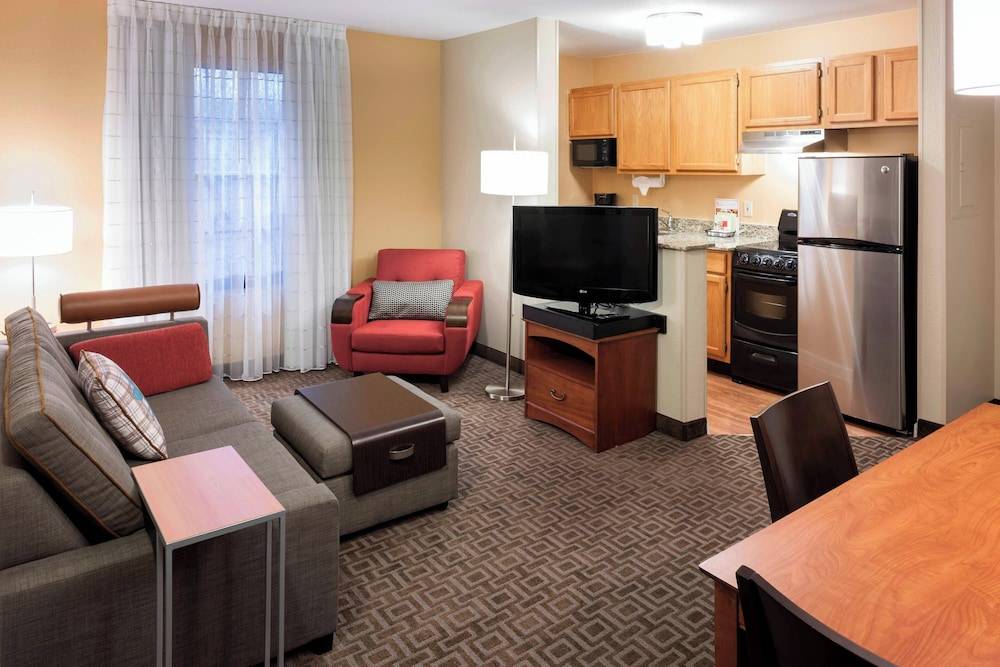 TownePlace Suites Dallas Las Colinas 1