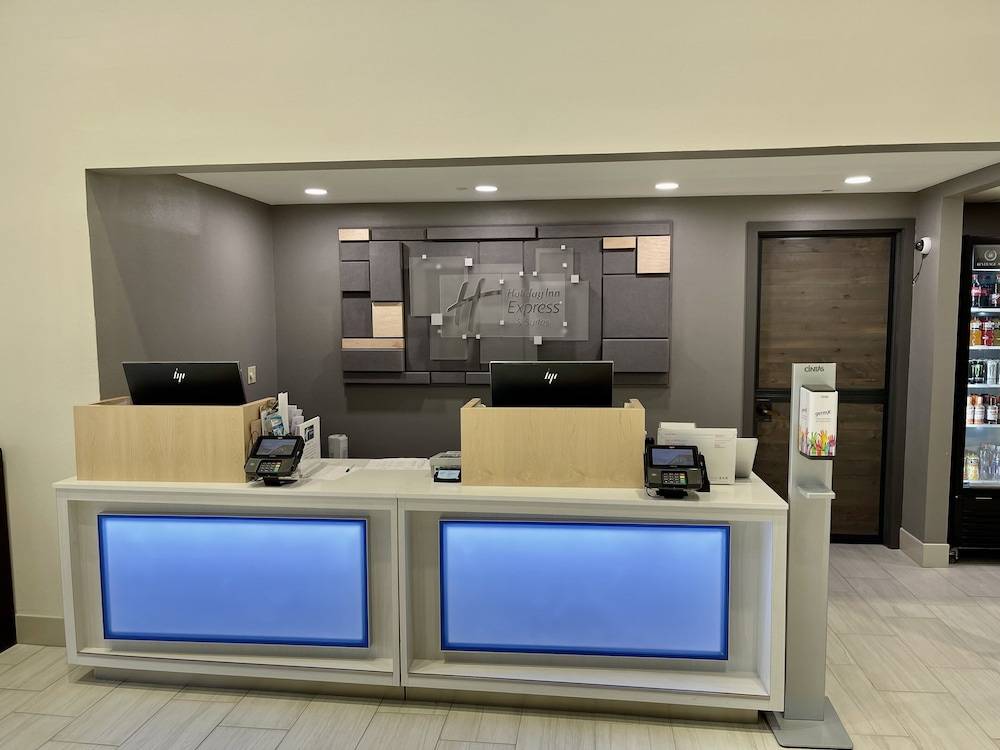 Holiday Inn Express & Suites SULPHUR (LAKE CHARLES) by IHG 2