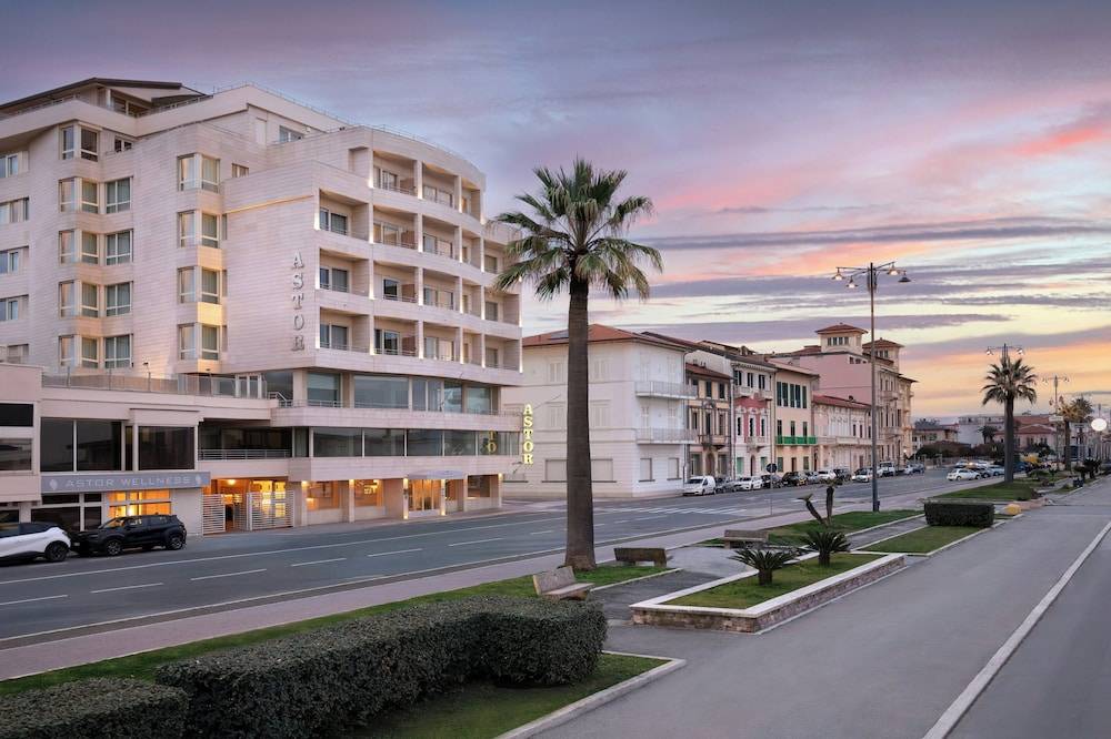 Hotel Sina Astor 1