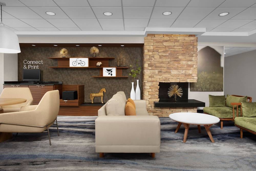 Fairfield Inn & Suites Dulles Airport 2