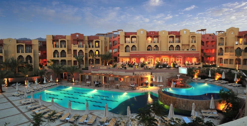 Marina Plaza Hotel, Tala Bay 1