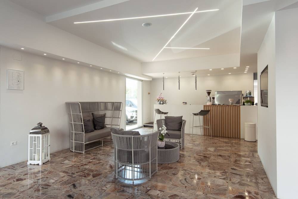 Adria Beach Hotel 2