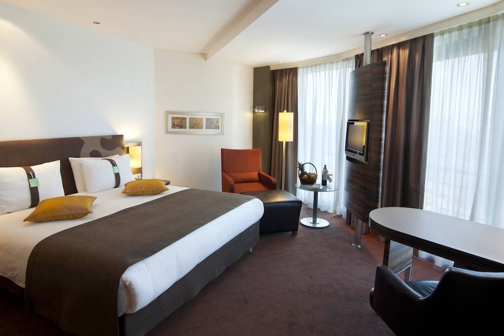 Holiday Inn ALMATY by IHG 2