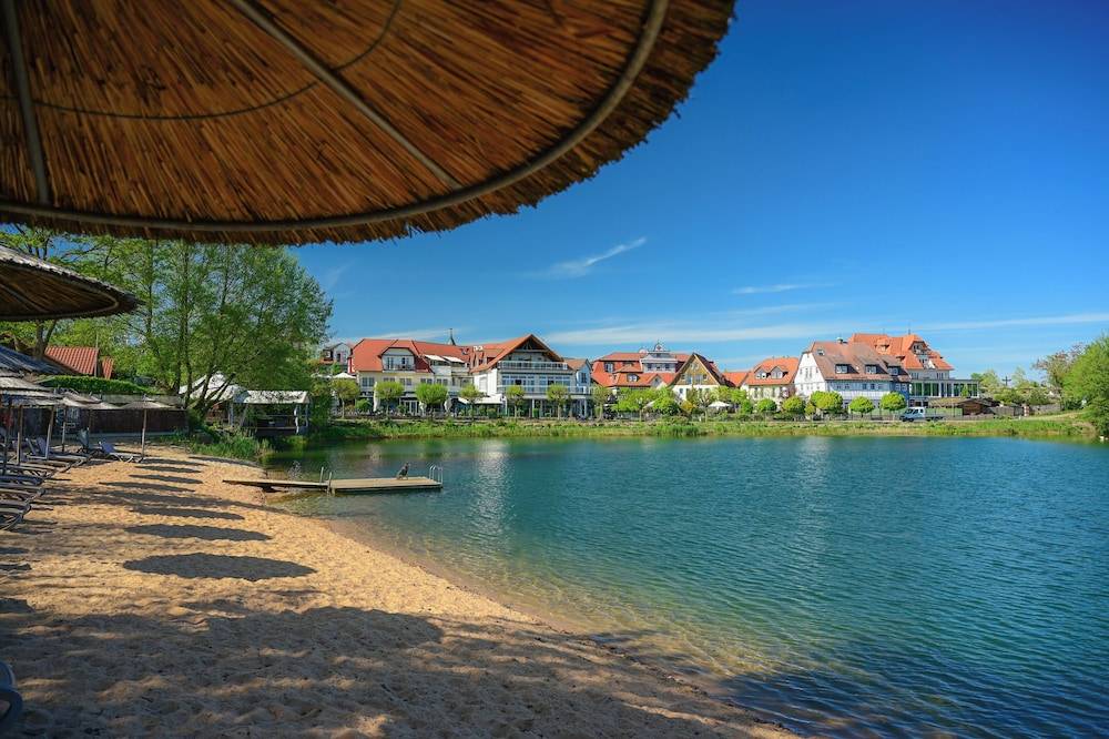 Seehotel Niedernberg - Das Dorf am See 1
