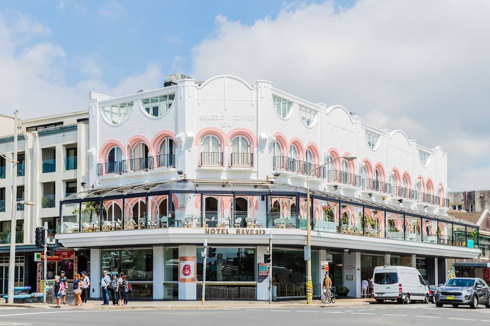 Hotel Ravesis 1