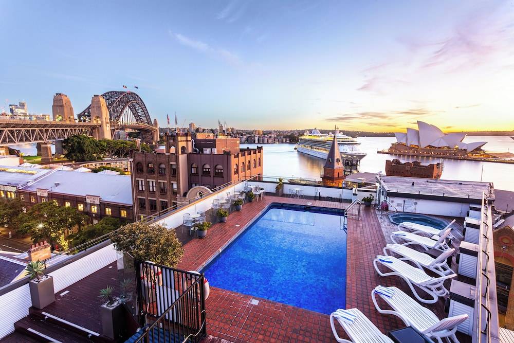 Sydney Harbour Hotel 1