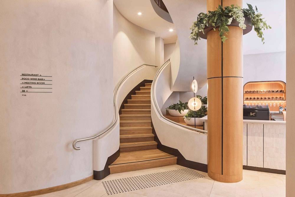 Rydges Australia Square 2
