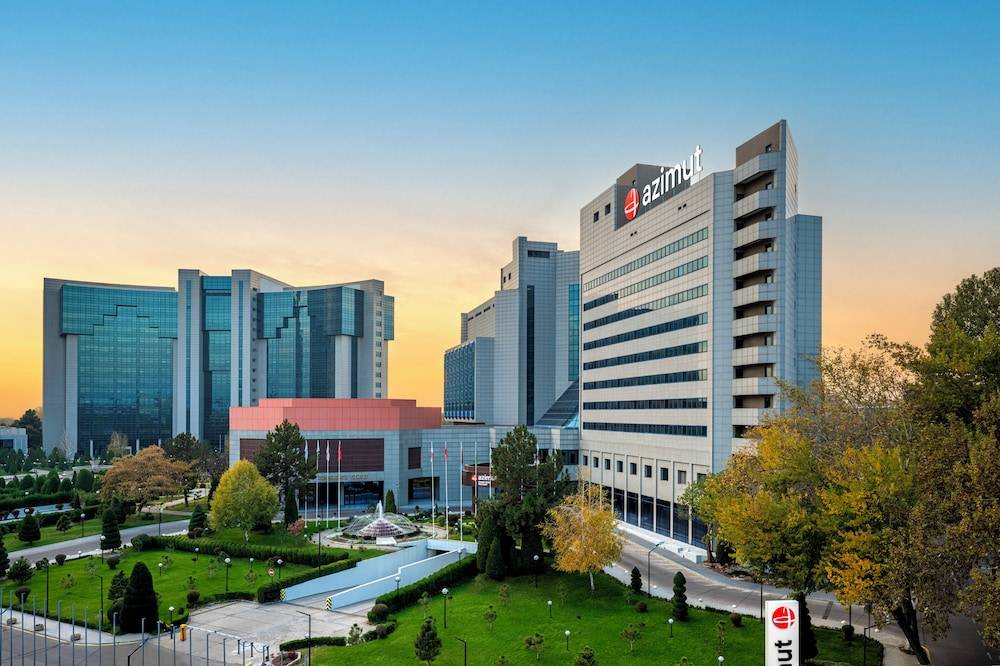 AZIMUT Grand Hotel Tashkent 1