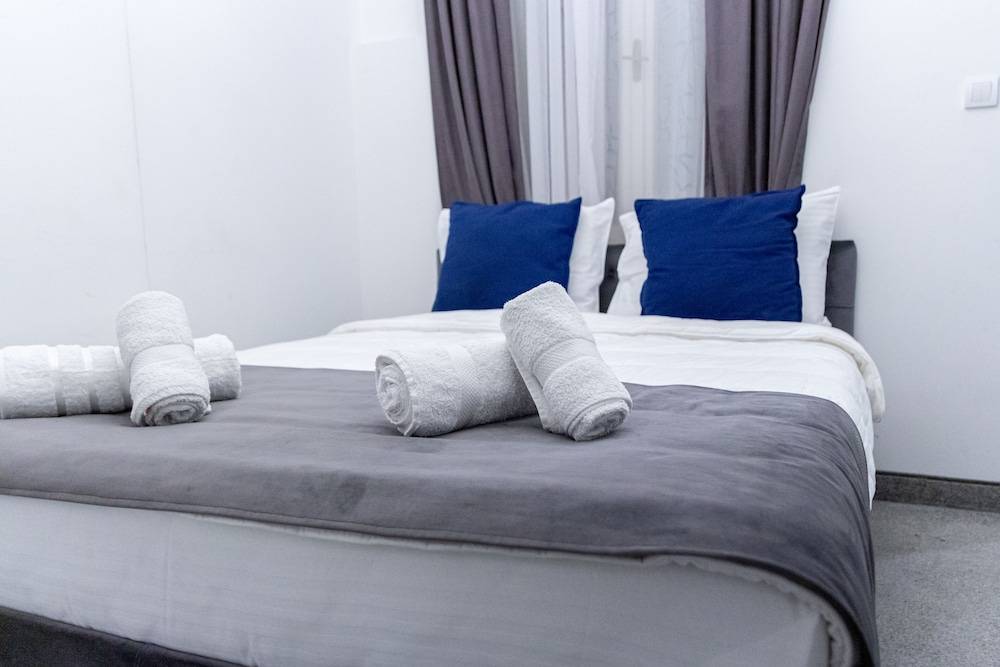 Kings Palace Suites 2