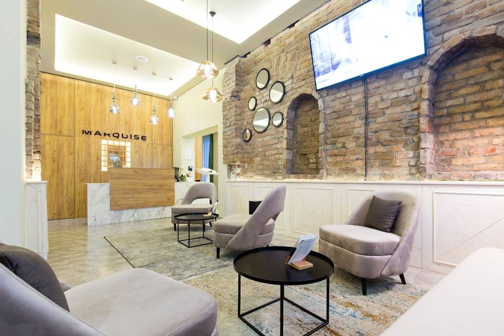 Marquise Hotel Garni 2