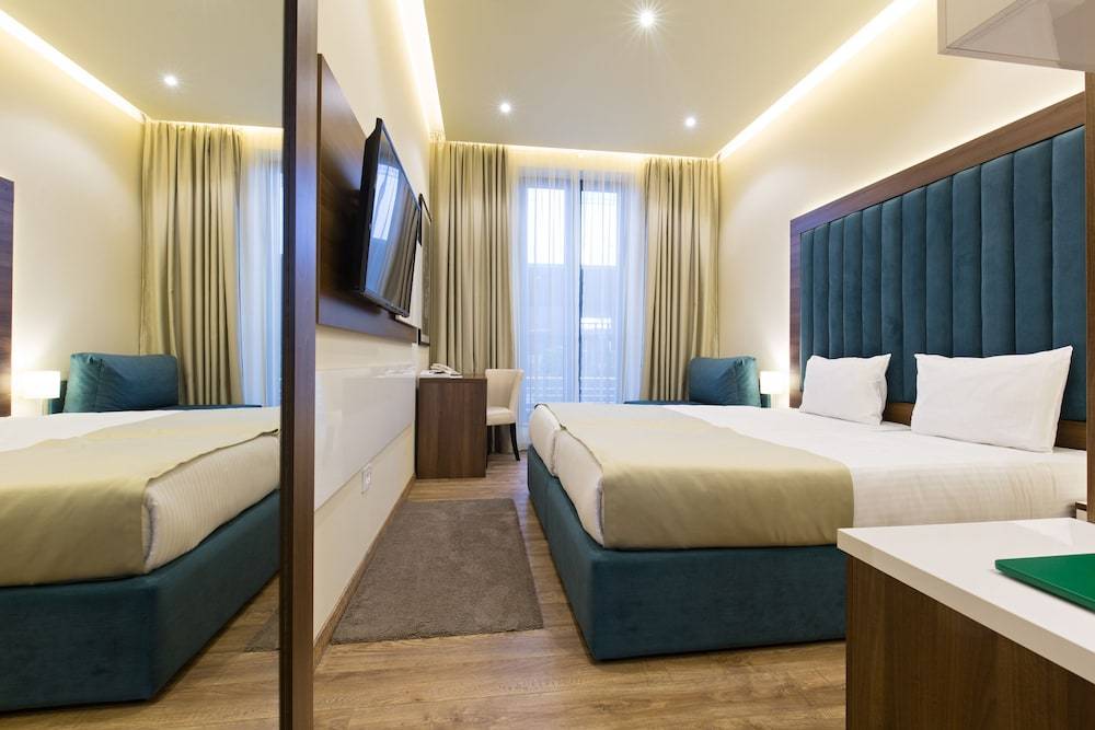 Marquise Hotel Garni 1