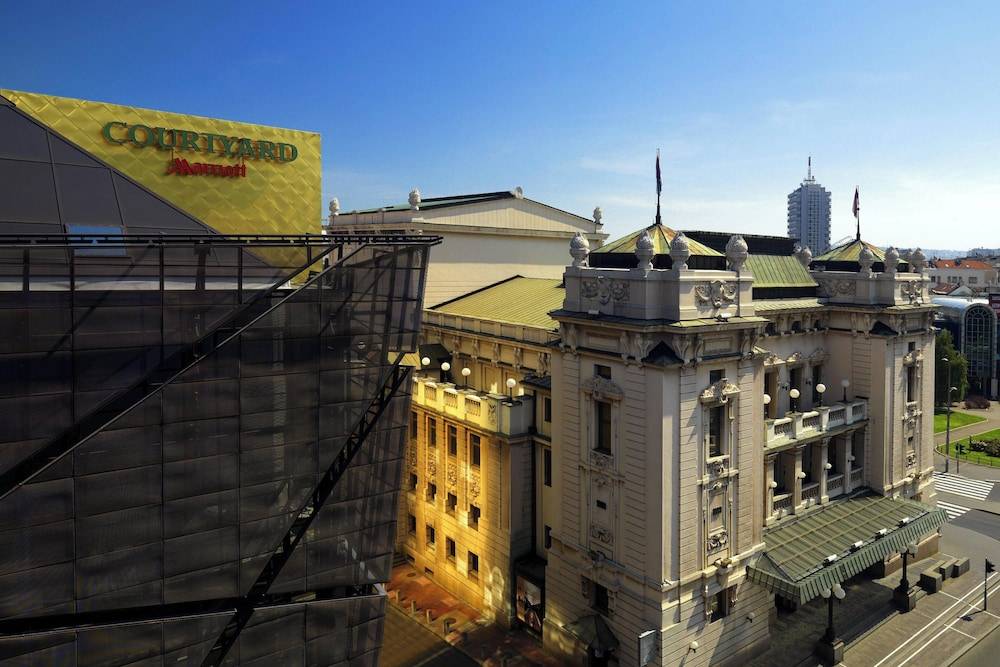 Courtyard by Marriott Belgrade City Center 1