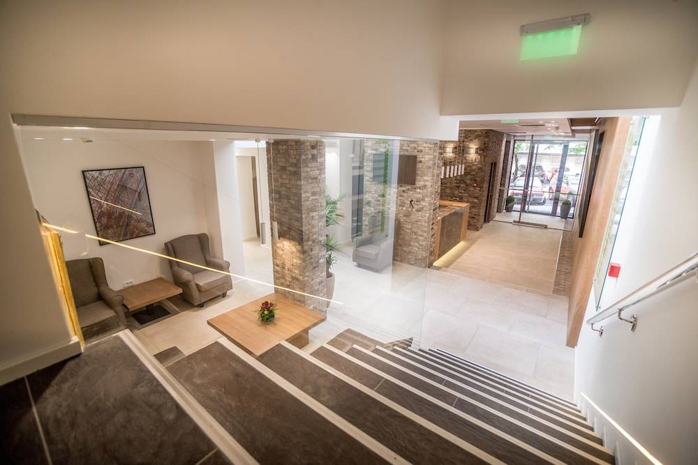 Belgrade Inn Garni Hotel 2
