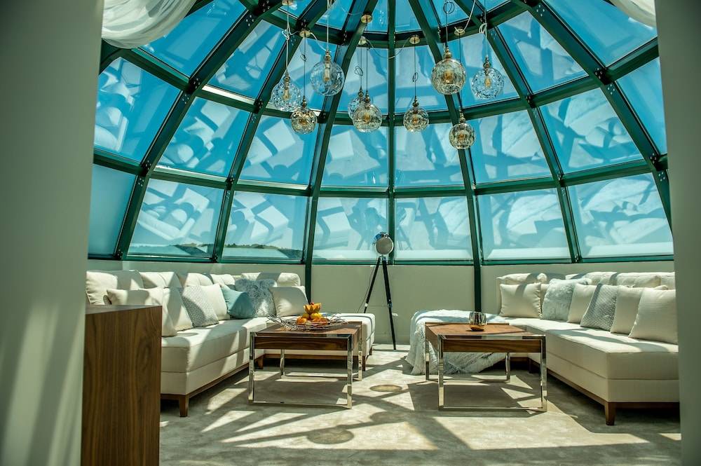 Hotel Hedonic 1