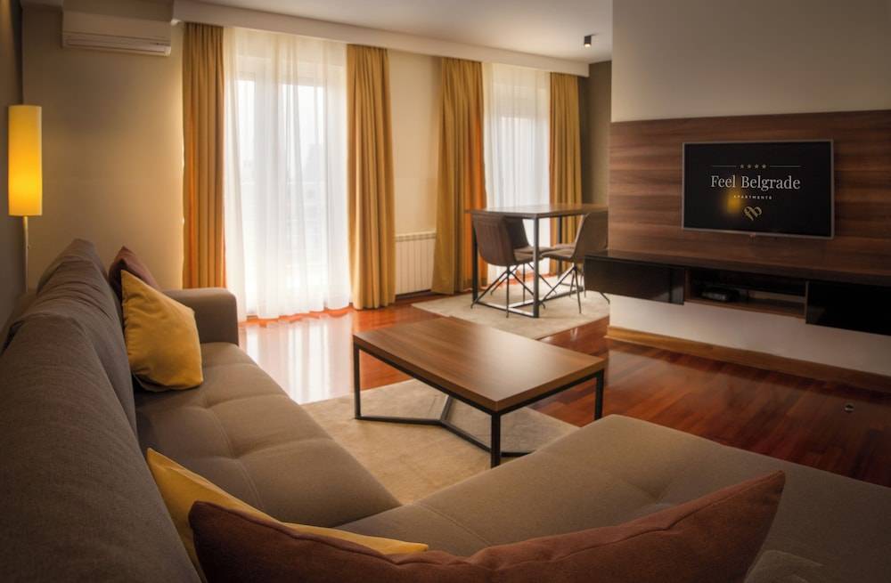 Feel Belgrade Aparthotel 1