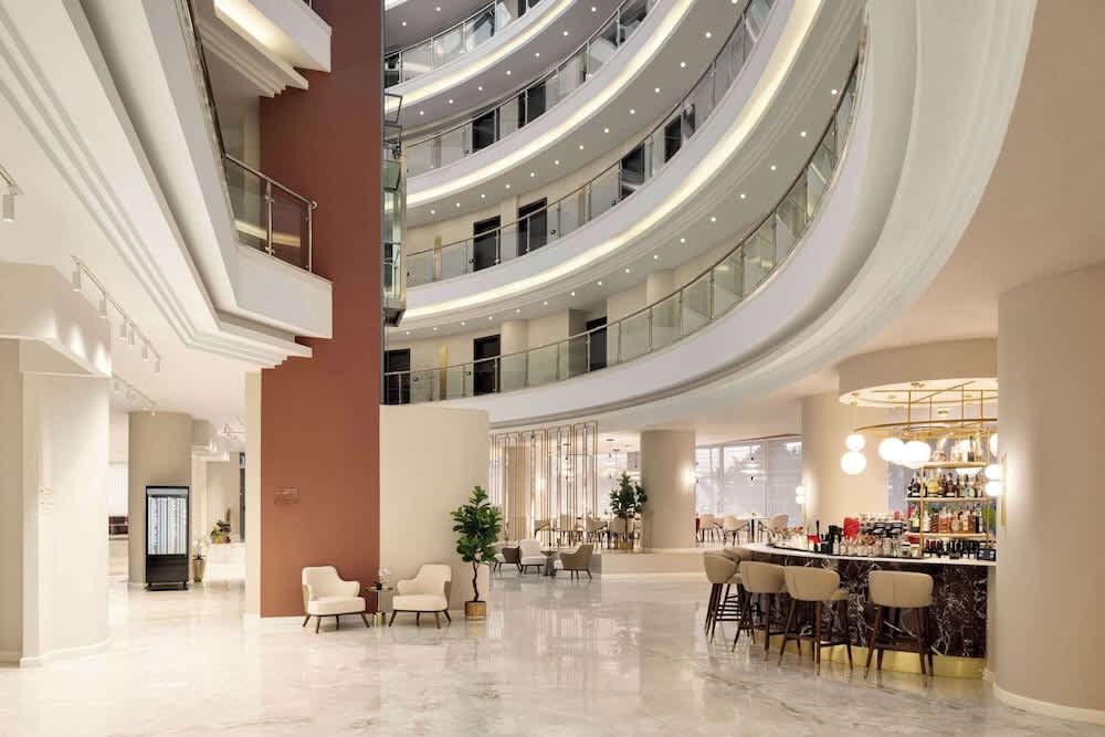 Ramada by Wyndham Bucharest Otopeni Airport 1