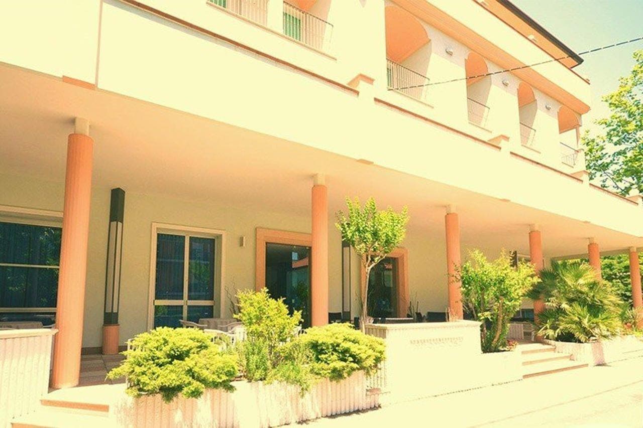 Hotel Ombrosa 1