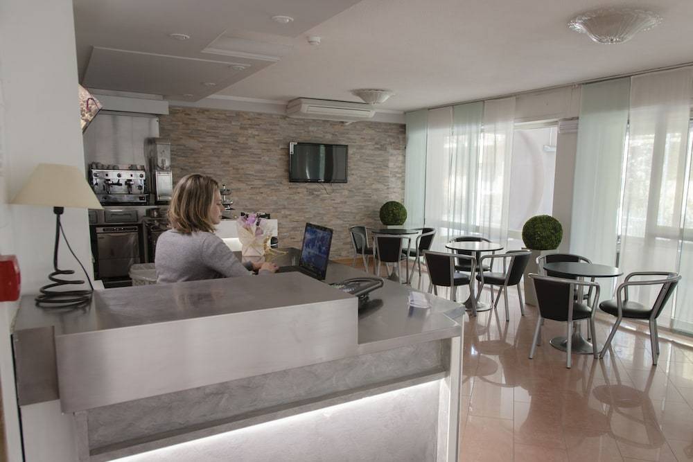 Hotel Concorde 2