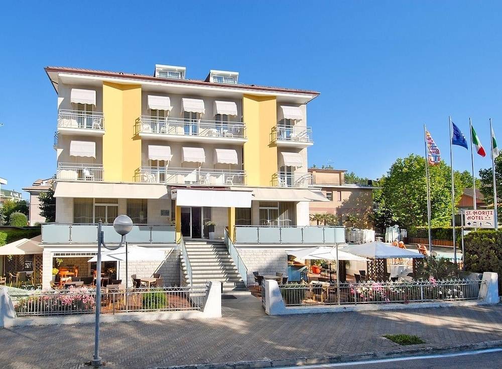 Hotel St. Moritz 1