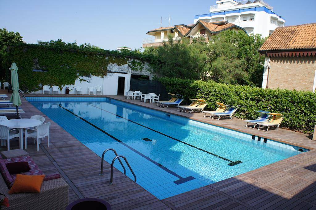 Color Hotel Ermitage Beach 2