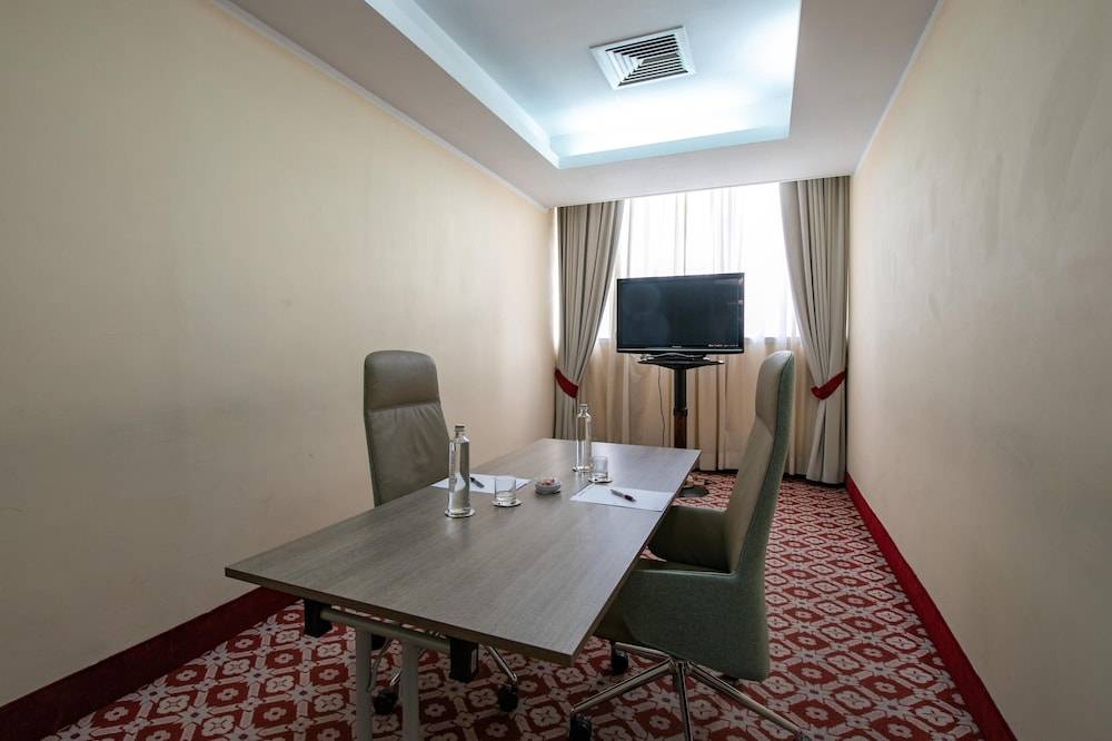 Etrusco Arezzo Hotel - Sure Hotel Collection by Best Western 1