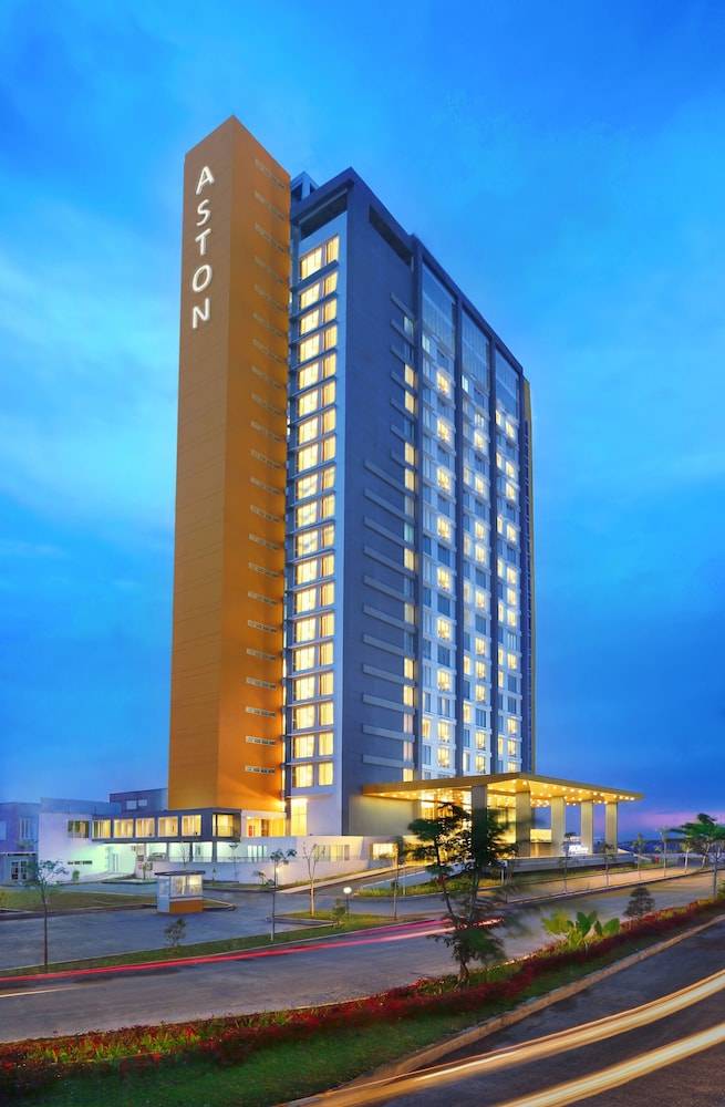 Grand Tan Banjarmasin Hotel & Convention Center 1