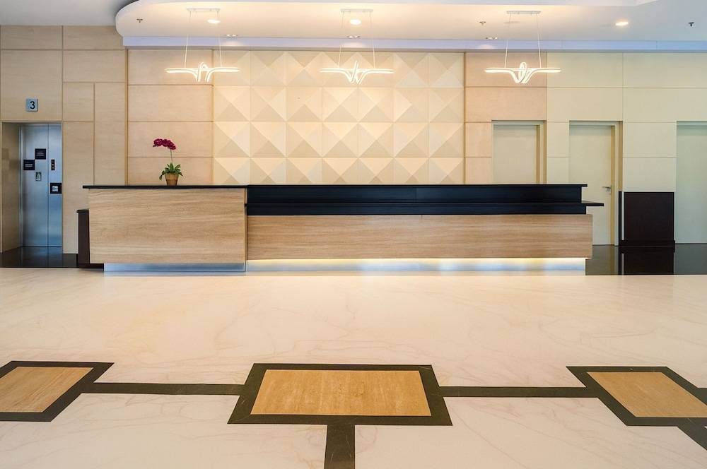 Aston Imperial Bekasi Hotel & Conference Center 2