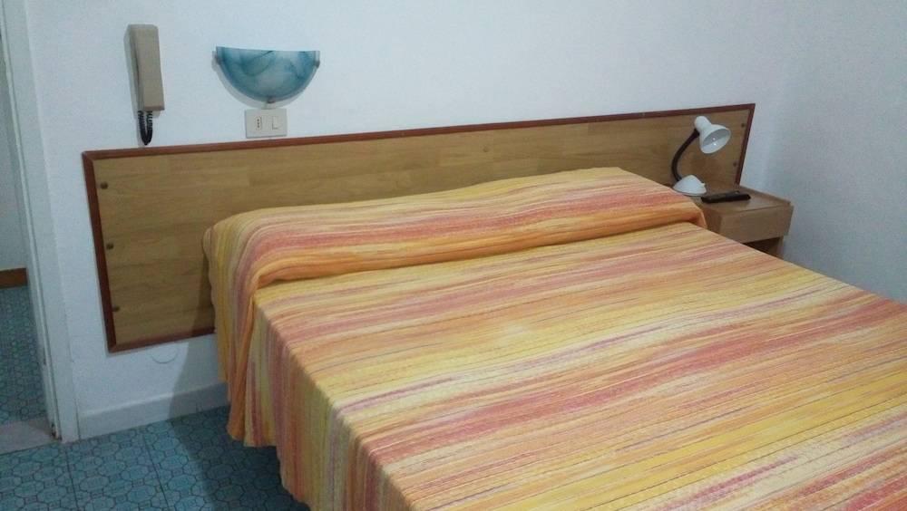 Albergo Cavour SELF CHECK-IN 1
