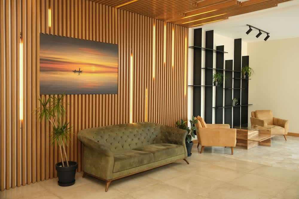 Aqua Batumi Hotel & Apartments 1