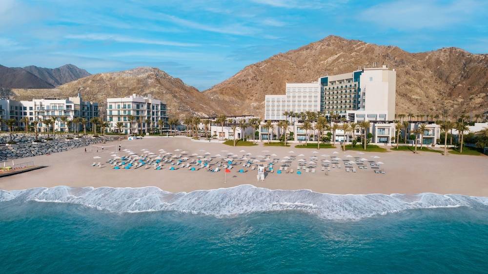 Address Beach Resort Fujairah 1